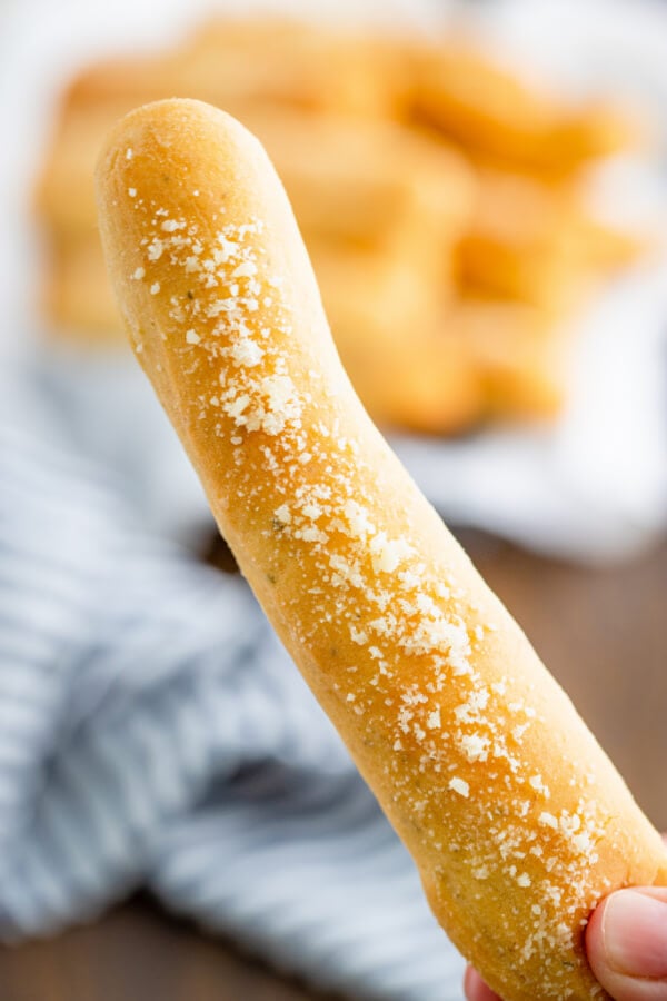 closeup of a single breadstick