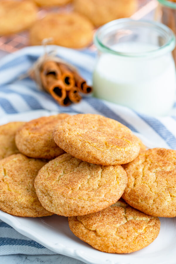 snickerdoodles on plate