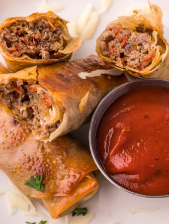 pizza rolls with sauce