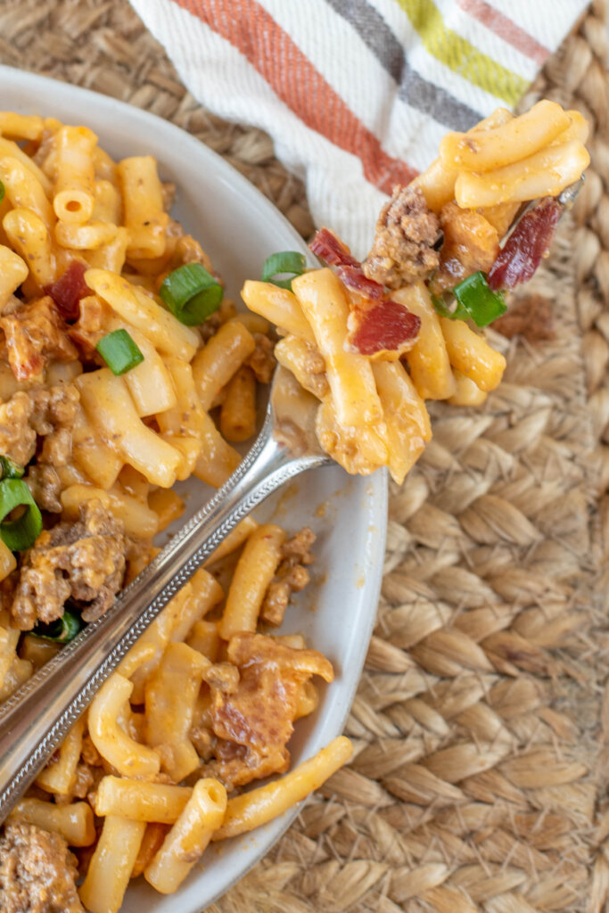 forkful of beefy bbq mac and cheese