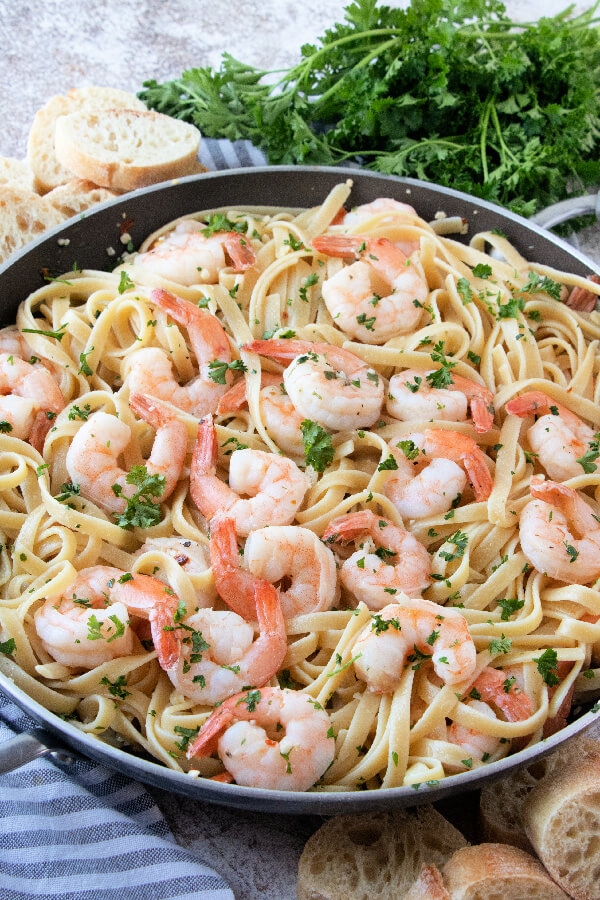 Shrimp Scampi Pasta in skillet