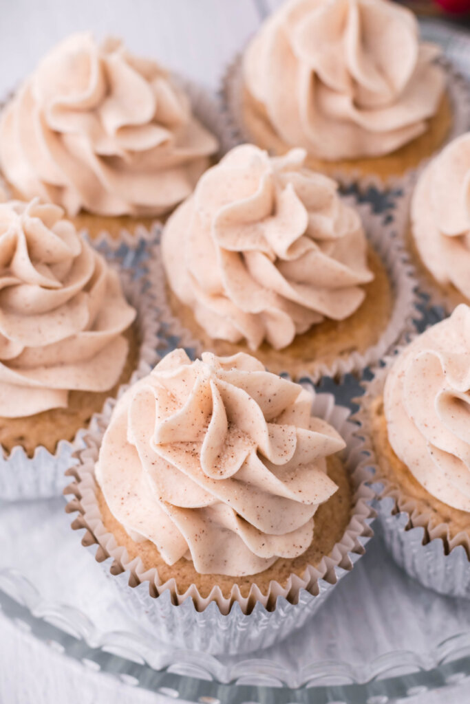 looking down on snickerdoodle cupcakes