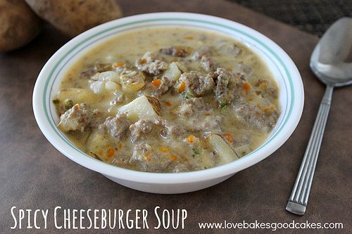 Spicy Cheeseburger Soup