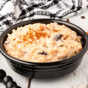 arroz con leche or mexican rice pudding in black bowl