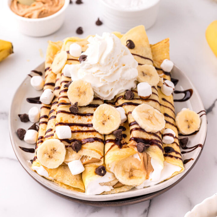 banana fluffernutter crepes on plate