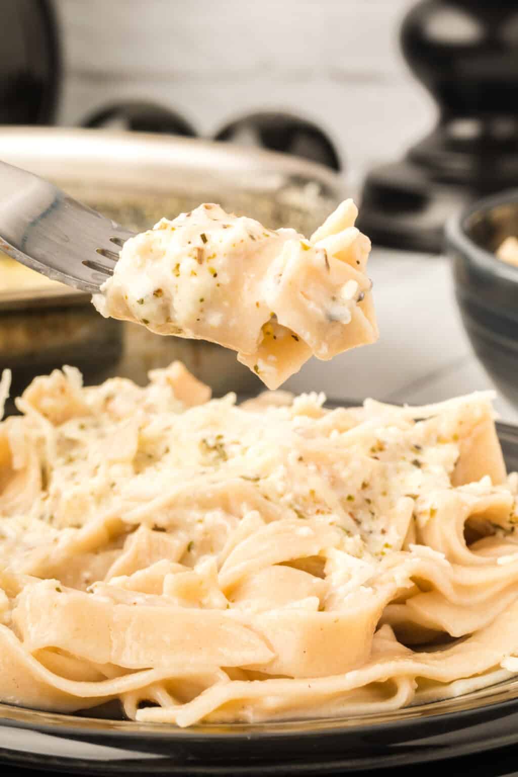 Better for you Alfredo Sauce Recipe Love Bakes Good Cakes