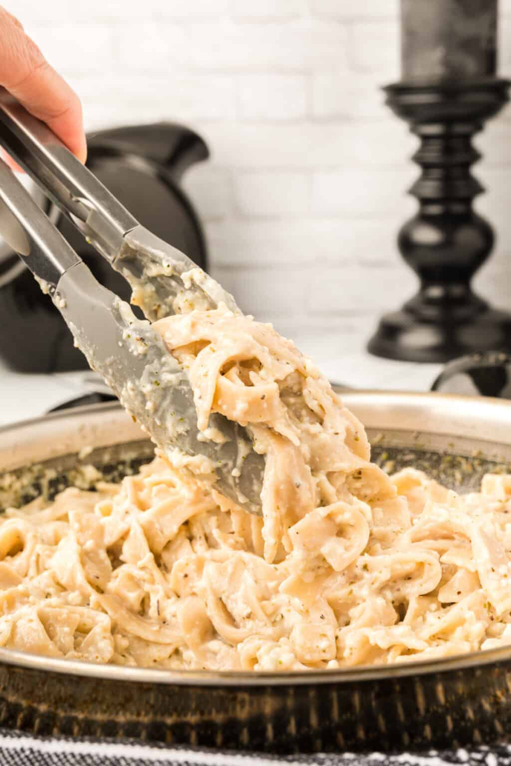 Better for you Alfredo Sauce Recipe Love Bakes Good Cakes