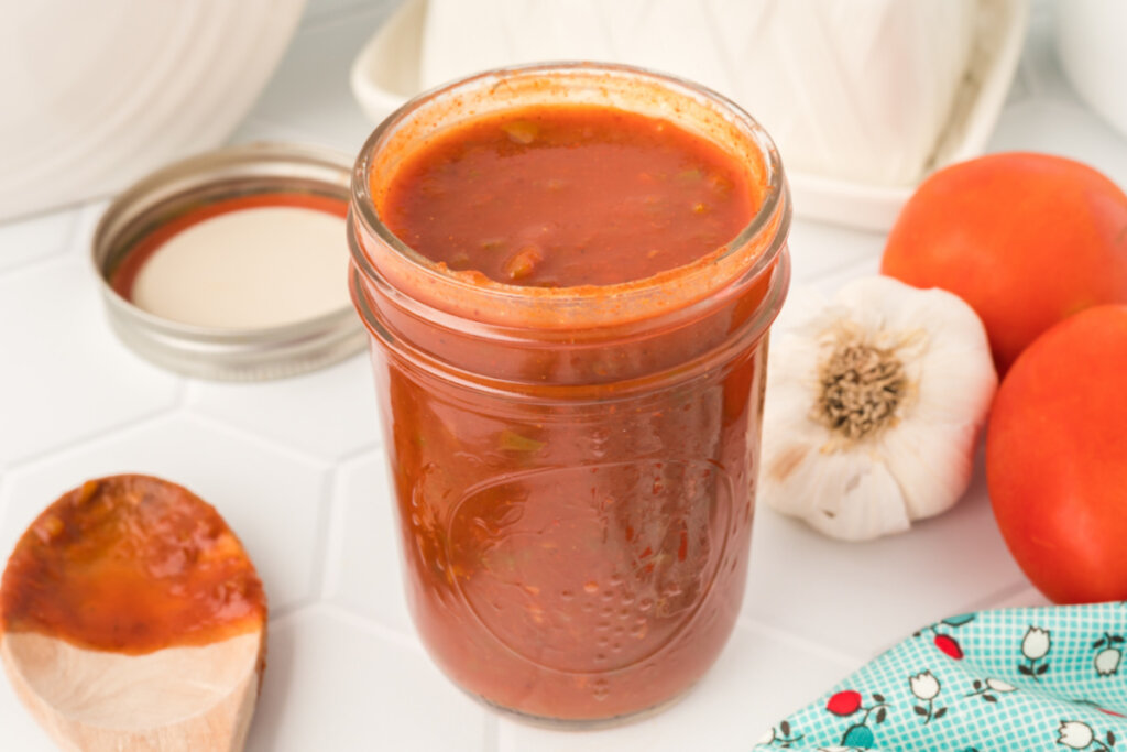 easy enchilada sauce in glass jar