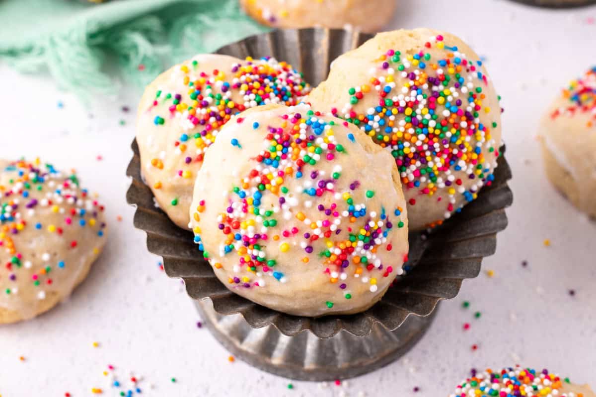 Italian Ricotta Cookies - Love Bakes Good Cakes