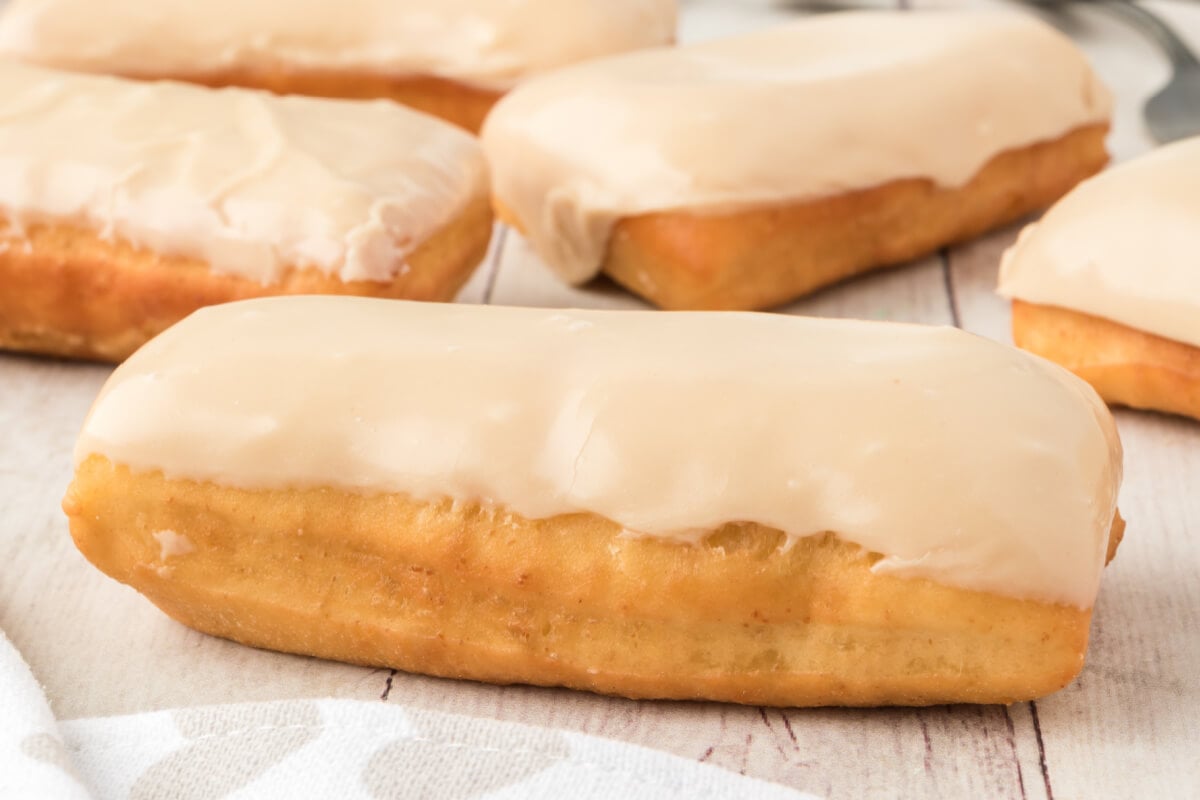 Maple Bars Love Bakes Good Cakes