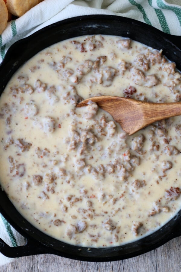 looking down into a pan with finished sausage gravy