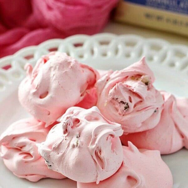 Make this Jello Divinity and watch it disappear! Choose a different jello flavor for a new divinity flavor!