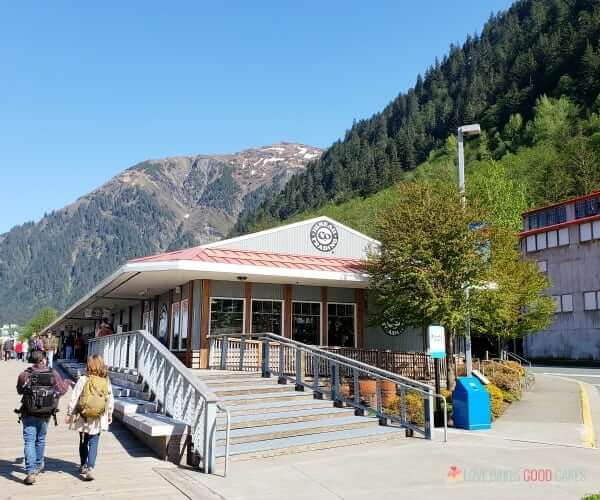 Alaska shopping area with mountains in the background.