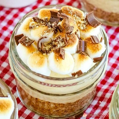 S'mores No-Bake Cheesecake Cups