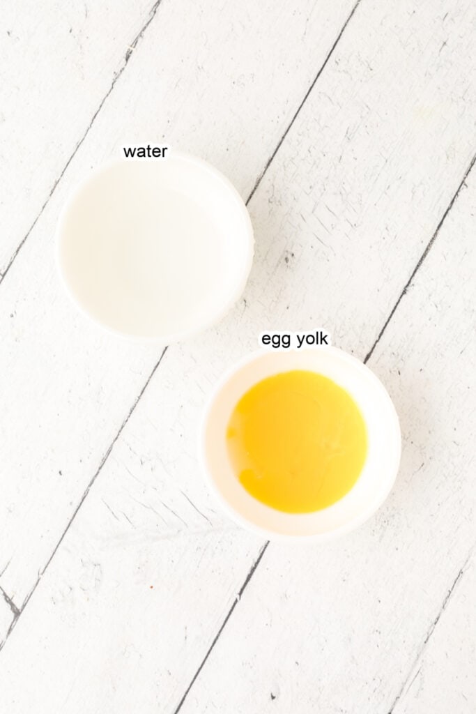 Egg wash ingredients. 