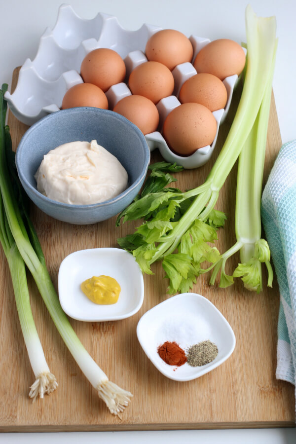 ingredients to make egg salad