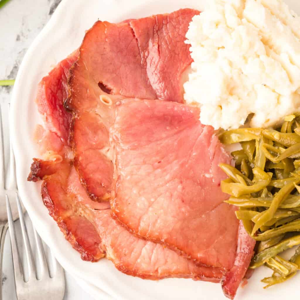 sliced ham on plate