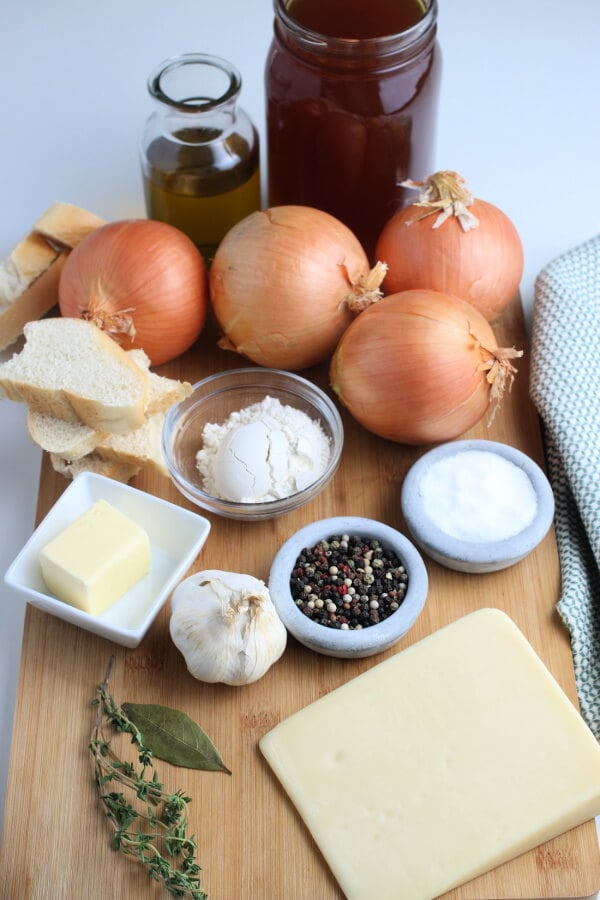 ingredients to make French Onion Soup