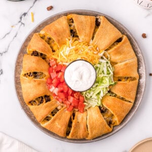 taco ring on platter