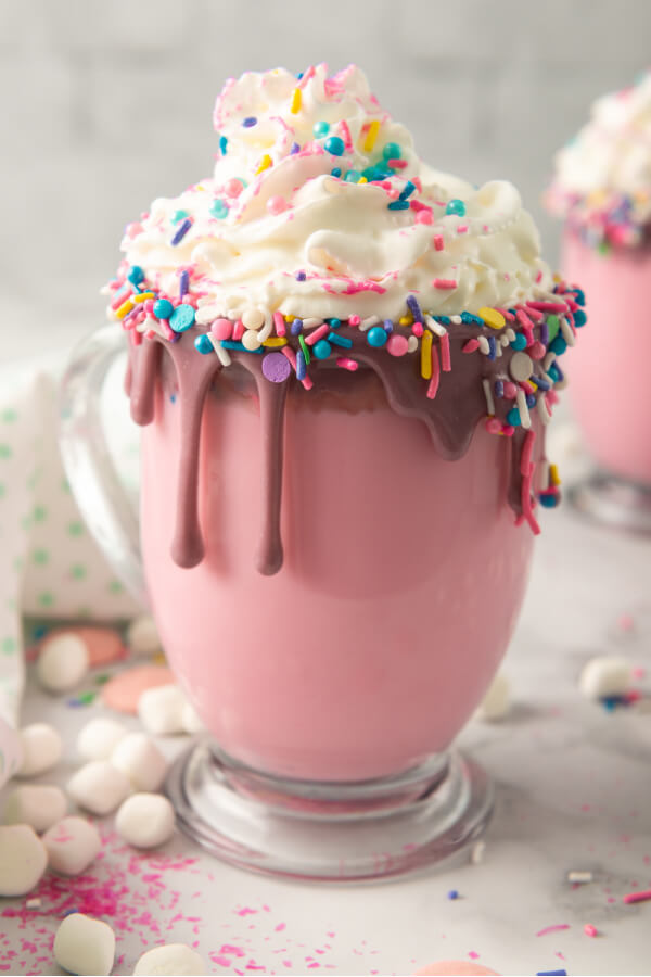 https://www.lovebakesgoodcakes.com/wp-content/uploads/2020/10/Unicorn-Hot-Chocolate-7.jpg