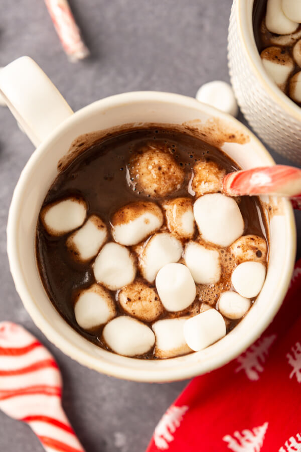 nutella hot chocolate in mug with marshmallows