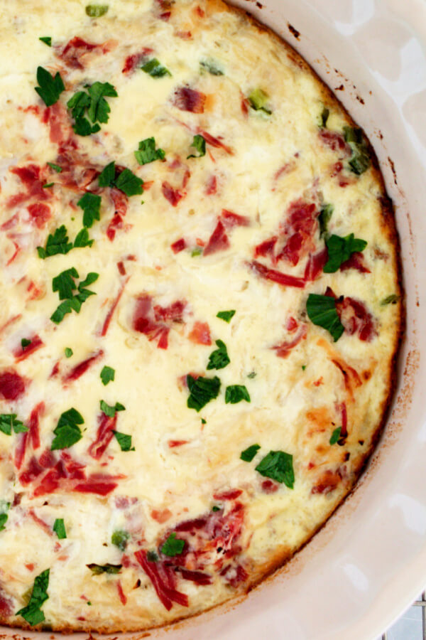 the finished quiche after being baked