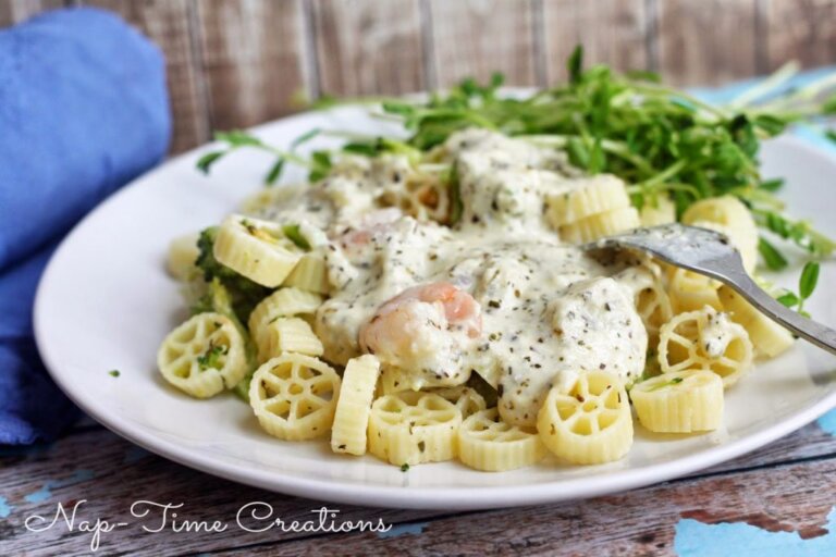 Better for you Alfredo Sauce Recipe Love Bakes Good Cakes