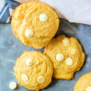 closeup of pudding cookies