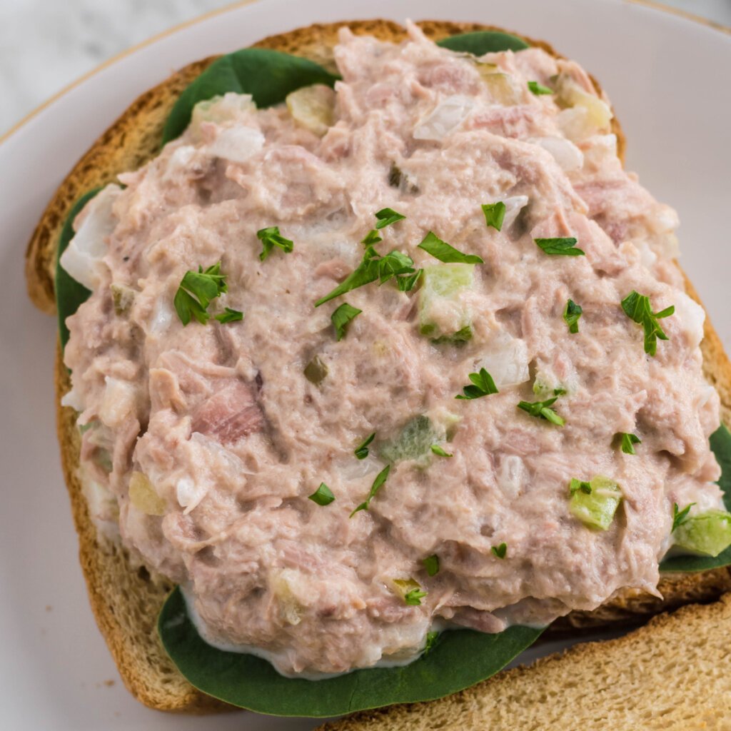 tuna salad on bread