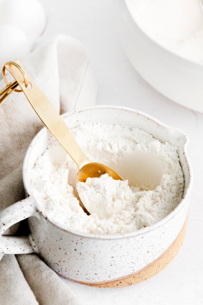 bowl with substitution for cake flour