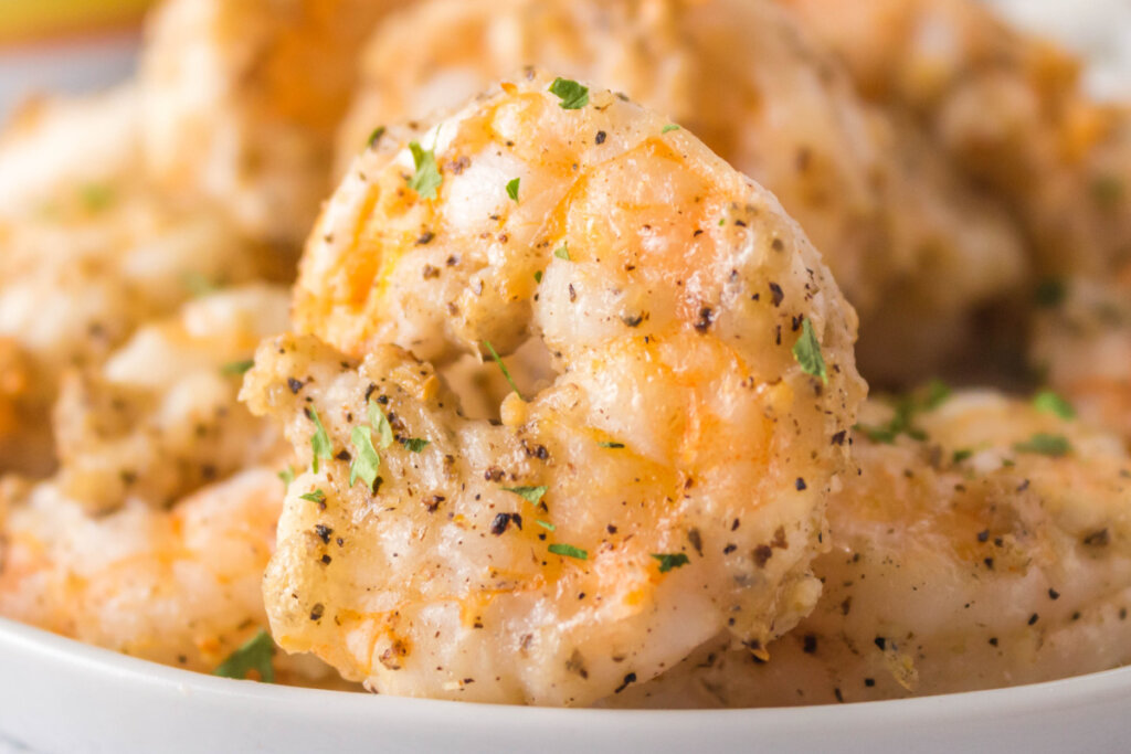 closeup air fryer garlic parmesan shrimp