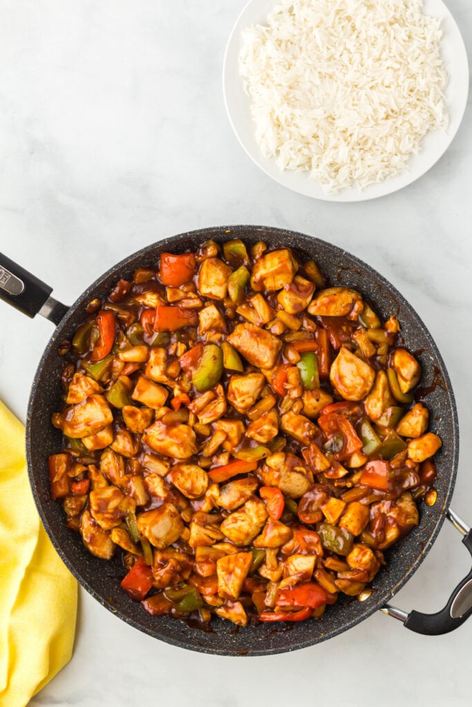 hawaiian chicken in skillet