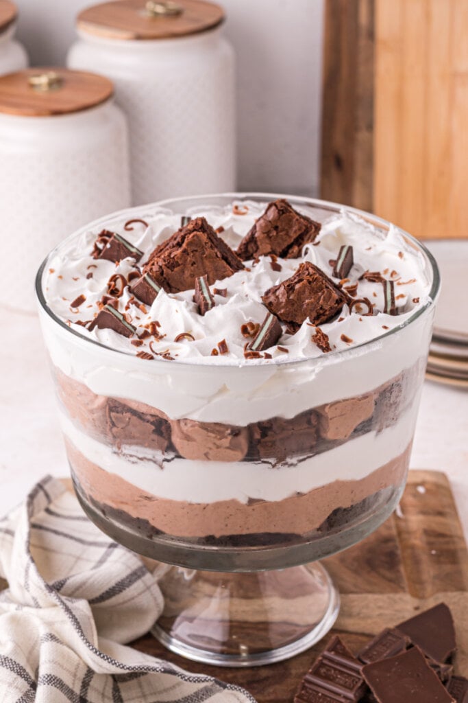 brownie trifle in glass bowl