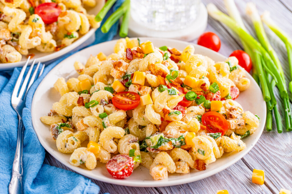 ranch blt pasta salad in bowl