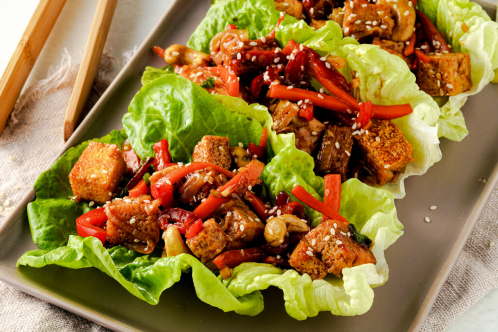 teriyaki tofu lettuce wraps