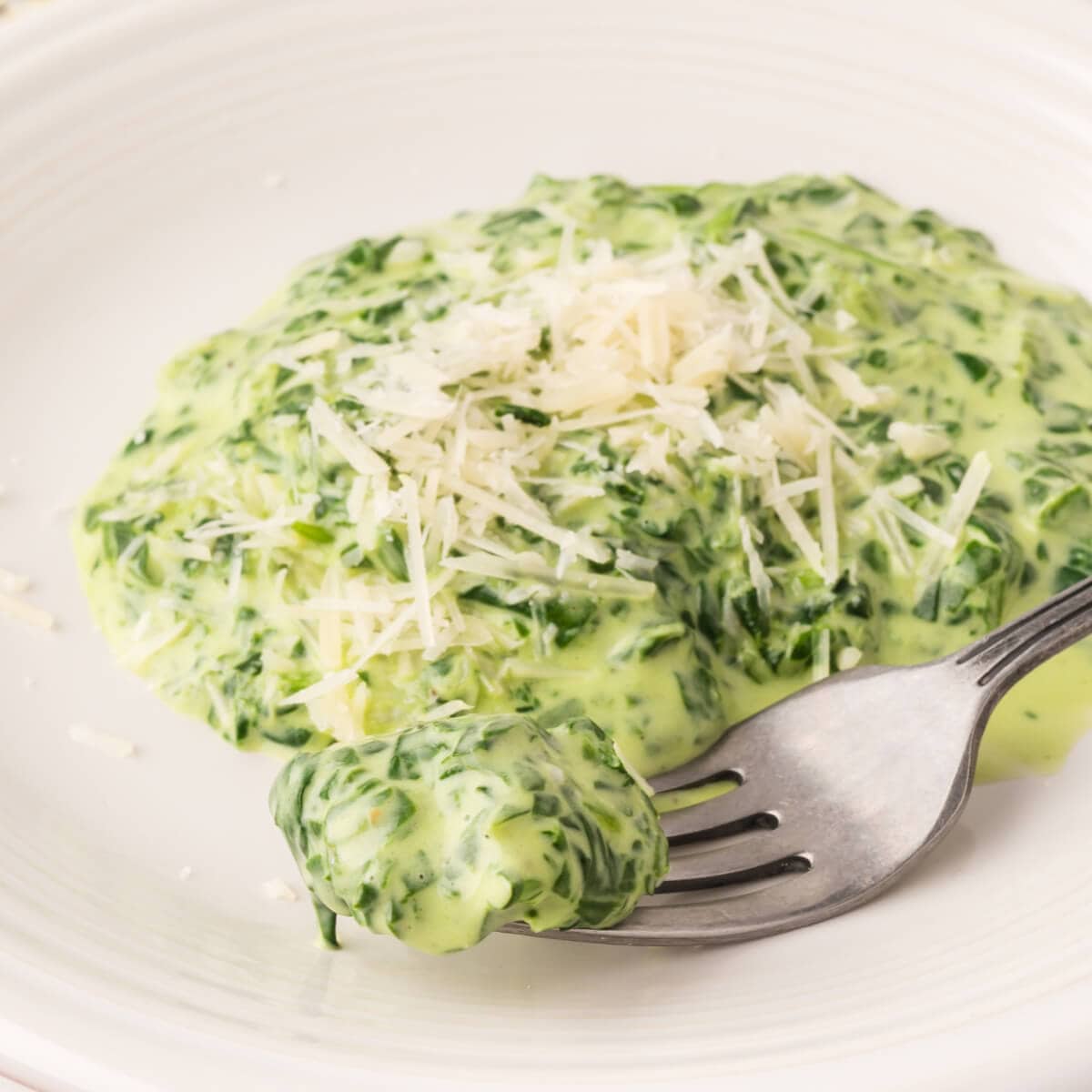Creamed Spinach - Love Bakes Good Cakes