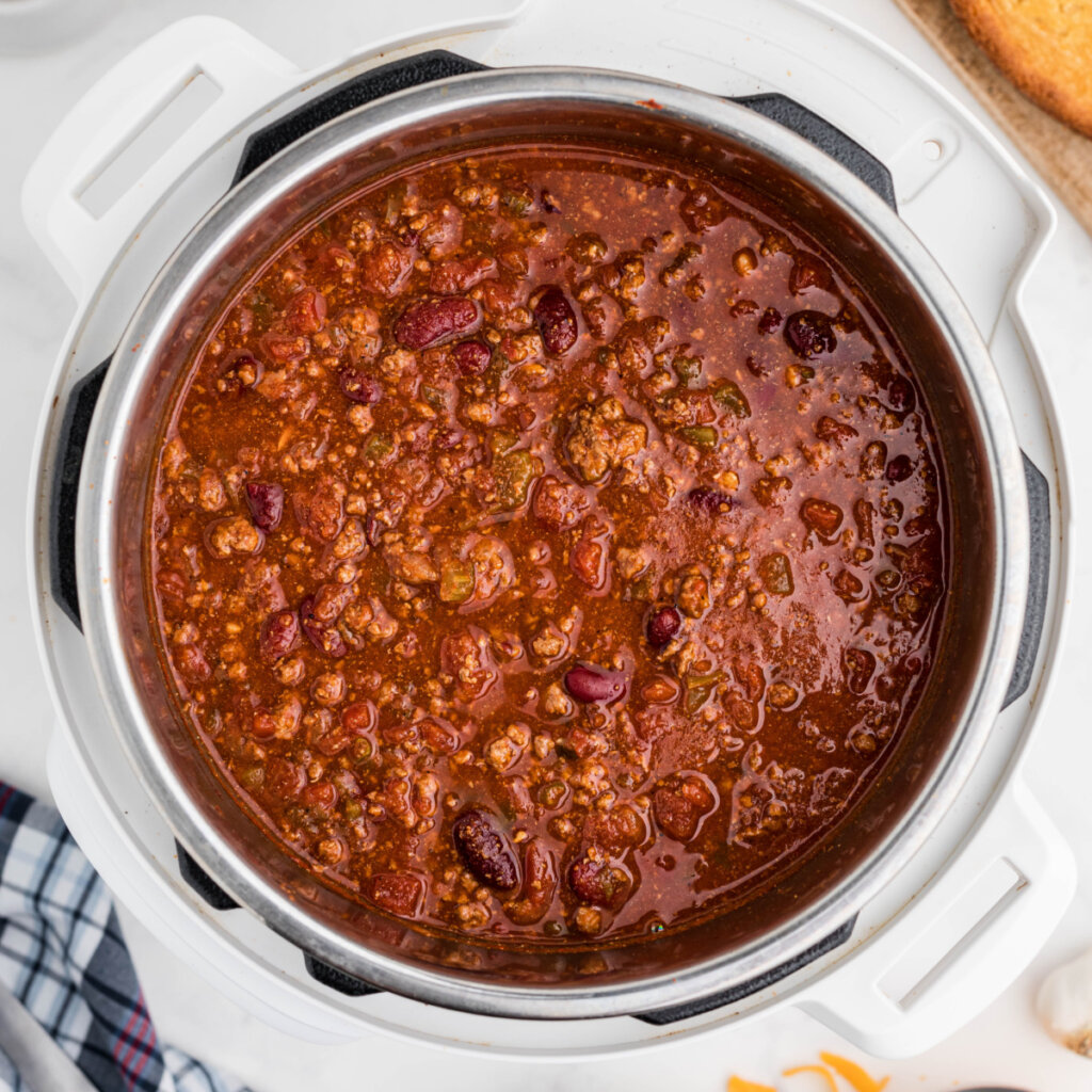 Instant Pot Chili - Love Bakes Good Cakes