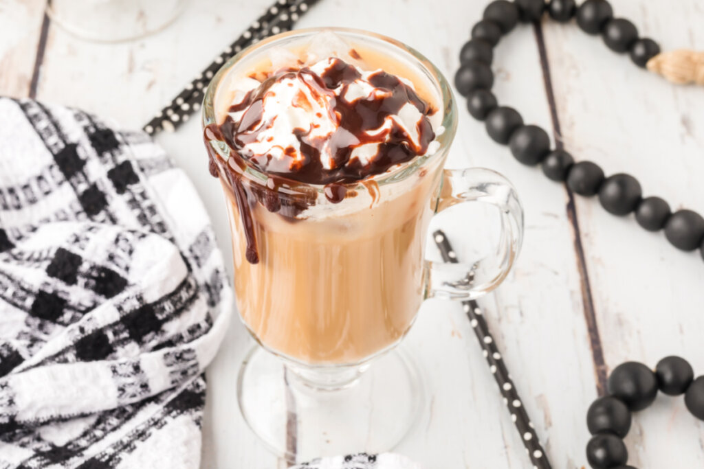 best iced coffe in clear glass mug