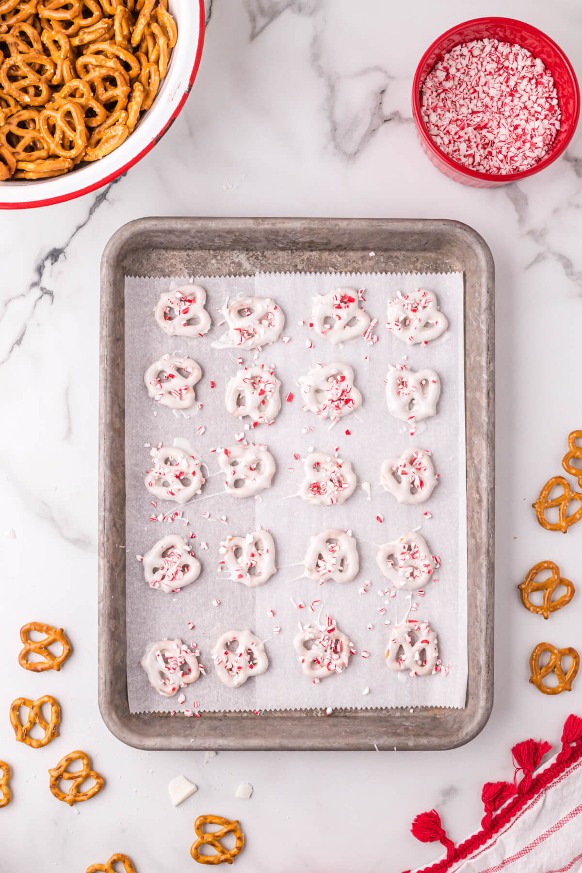 Candy Cane Peppermint Pretzels Love Bakes Good Cakes