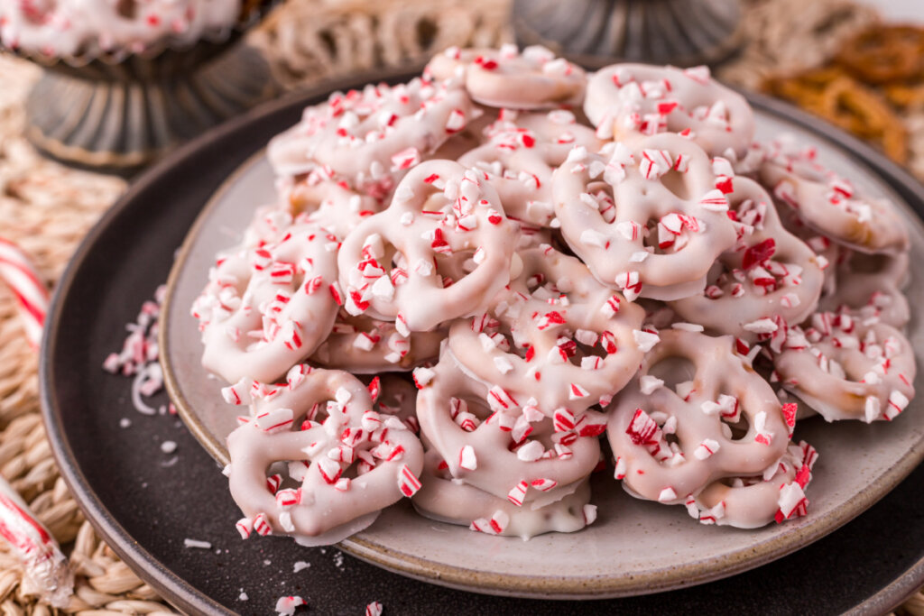 finished Candy Cane Peppermint Pretzels on plate