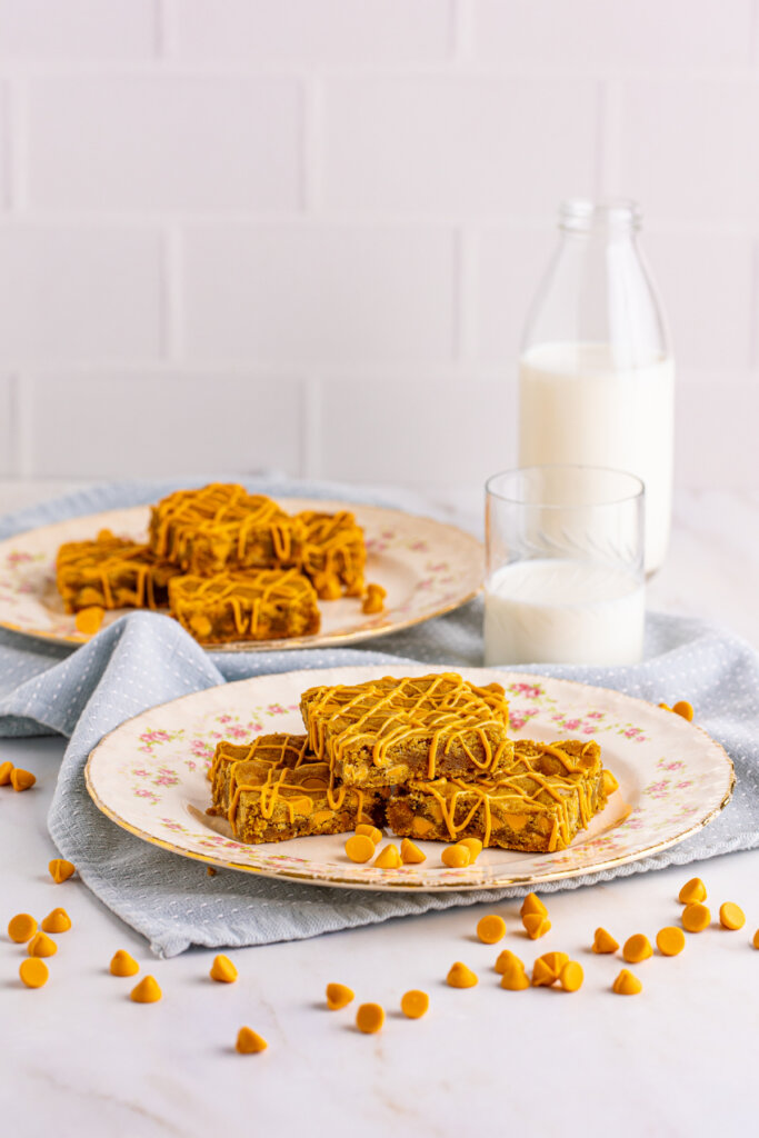 butterscotch blondies on plates