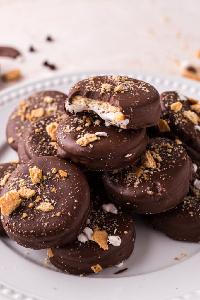 s'mores cracker cookies on plate