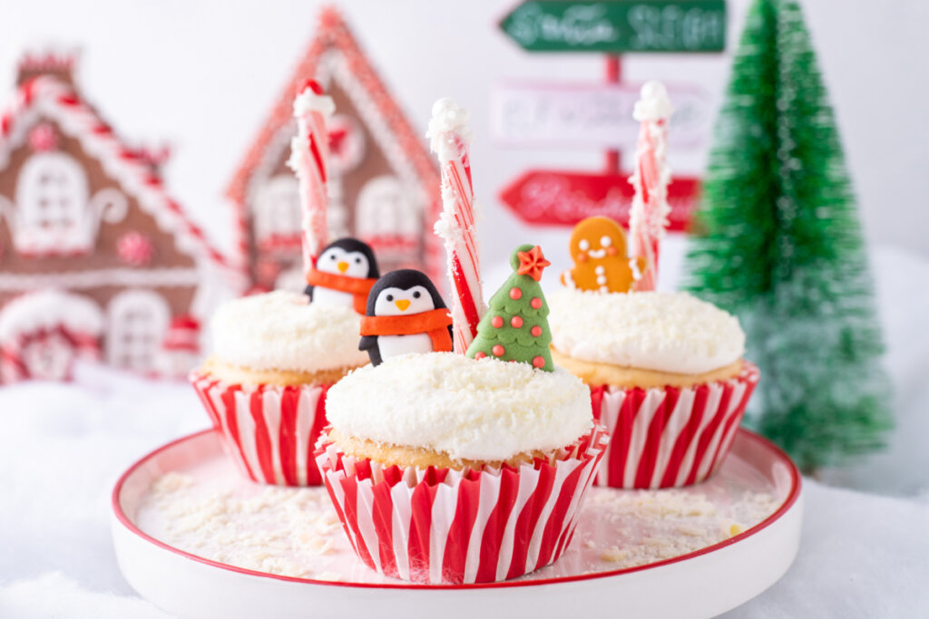 christmas cupcakes on serving plate