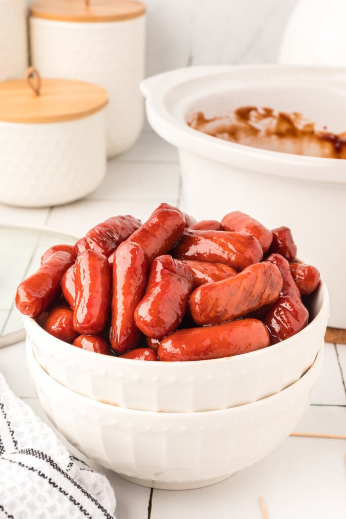 cooker slow cooker bbq smokies in bowl