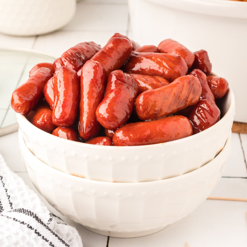 bbq lil smokies in bowl