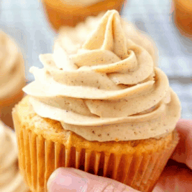Pumpkin Cupcakes with Pumpkin Spice Cream Cheese Frosting