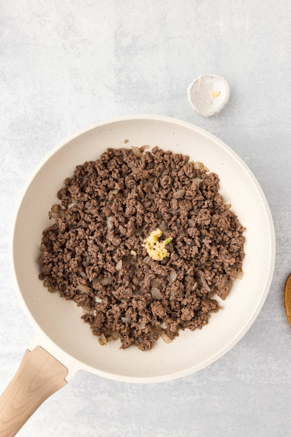 Hamburger Dip preparation, step 4.