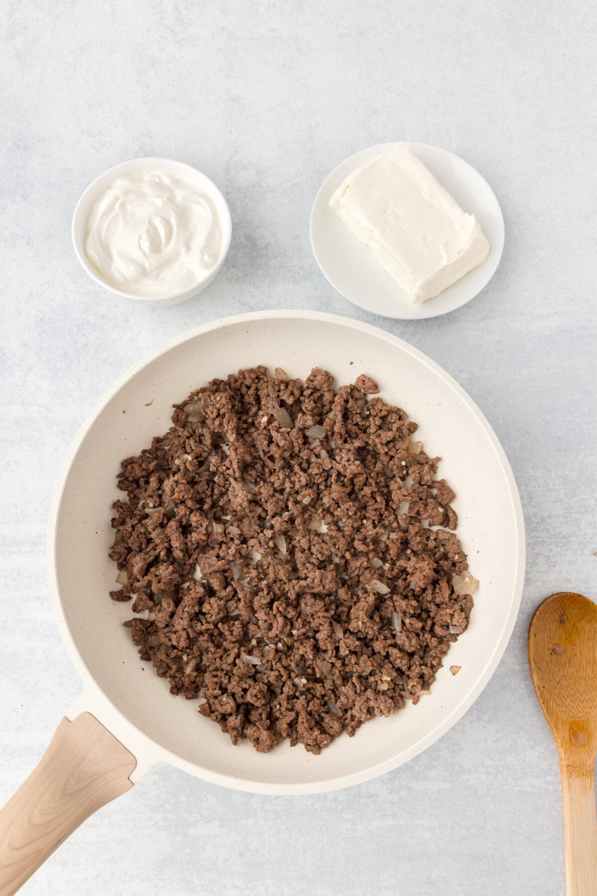 Hamburger Dip preparation, step 5.
